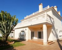 Resale - Villa - Orihuela Costa - MUY CERCA DE LA PLAYA