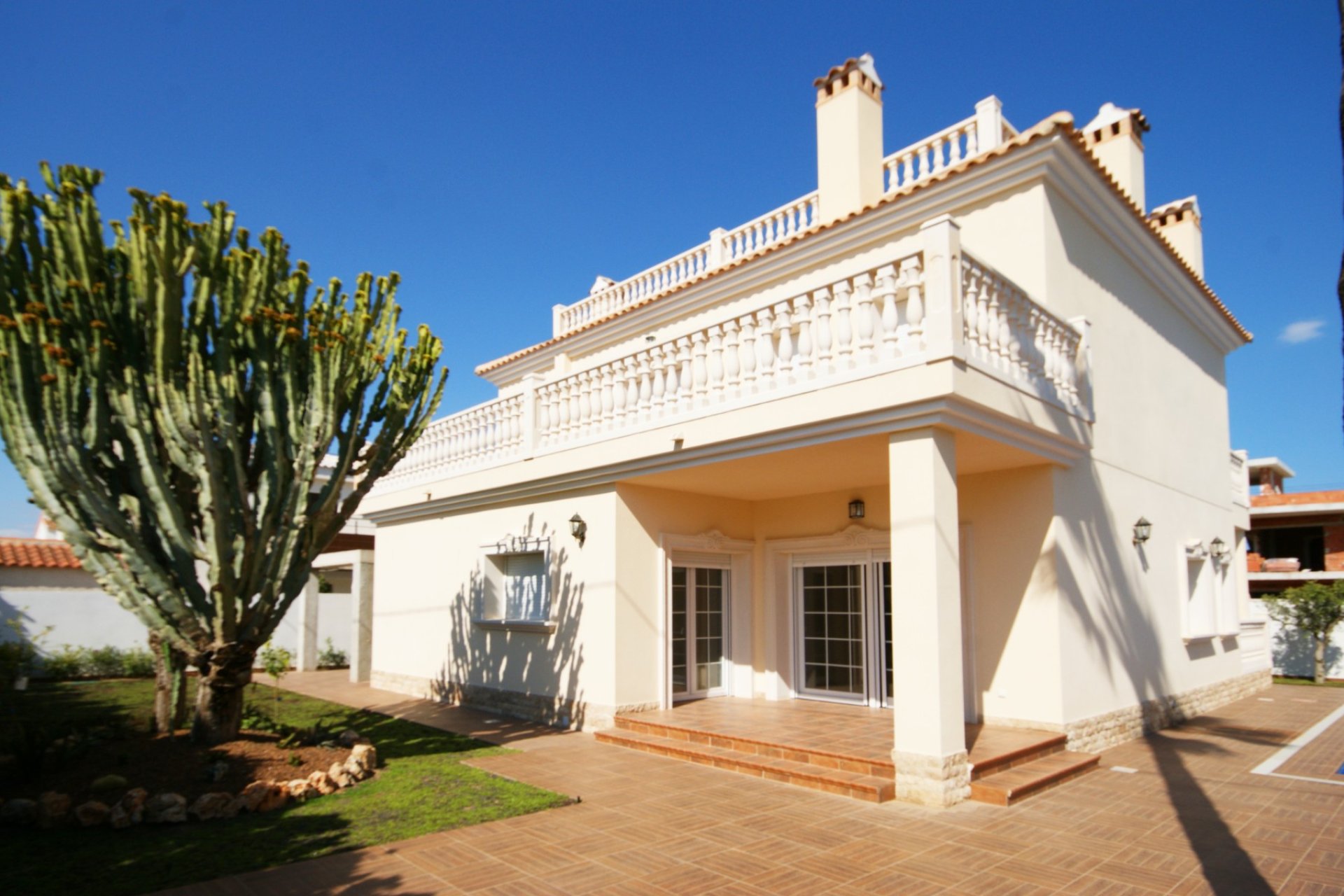 Resale - Villa - Orihuela Costa - MUY CERCA DE LA PLAYA