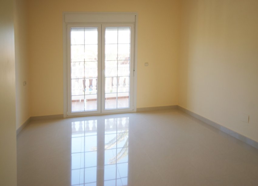 Resale - Villa - Orihuela Costa - MUY CERCA DE LA PLAYA