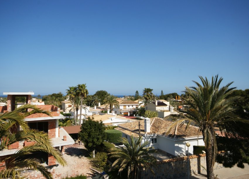 Resale - Villa - Orihuela Costa - MUY CERCA DE LA PLAYA