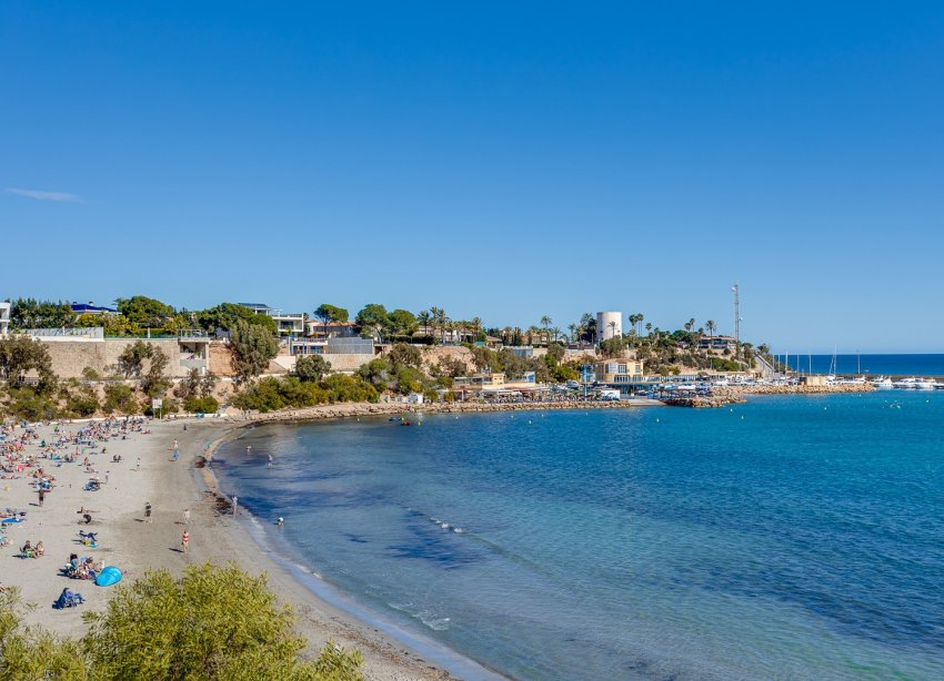 Resale - Villa - Orihuela Costa - MUY CERCA DE LA PLAYA