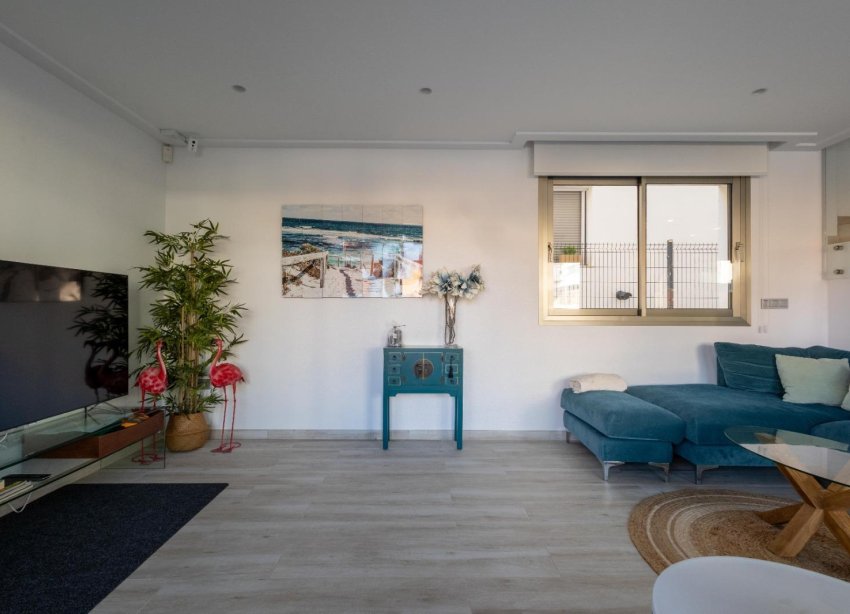 Resale - Villa - Orihuela Costa - Pau 26