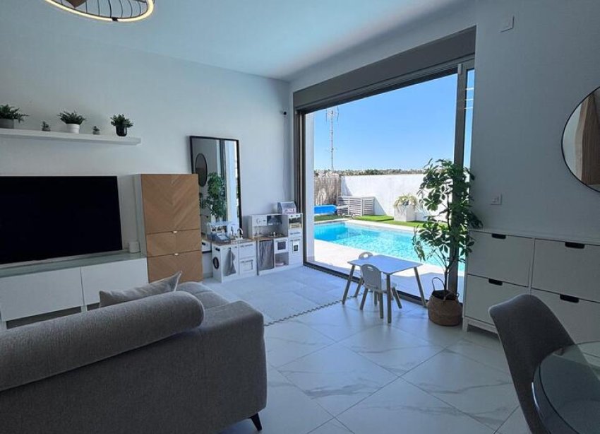 Resale - Villa - Orihuela Costa - Pau 8