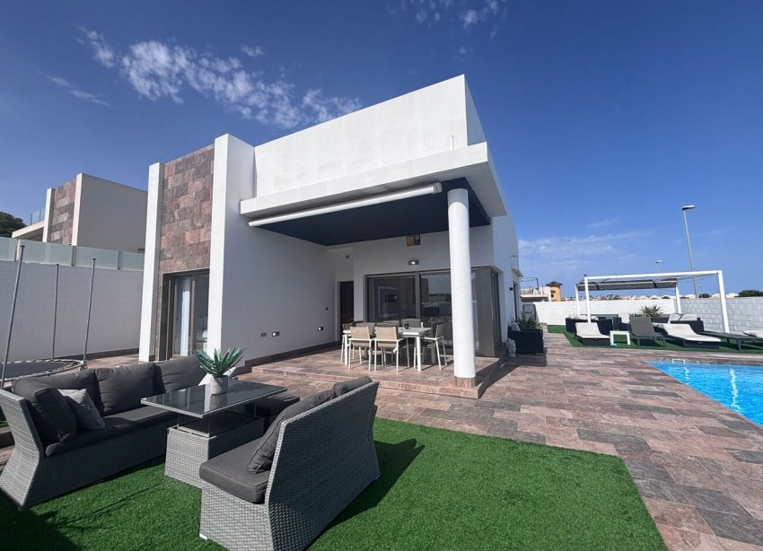 Resale - Villa - Orihuela Costa - Pau 8