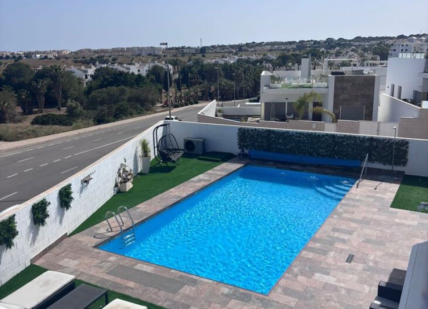 Resale - Villa - Orihuela Costa - Pau 8