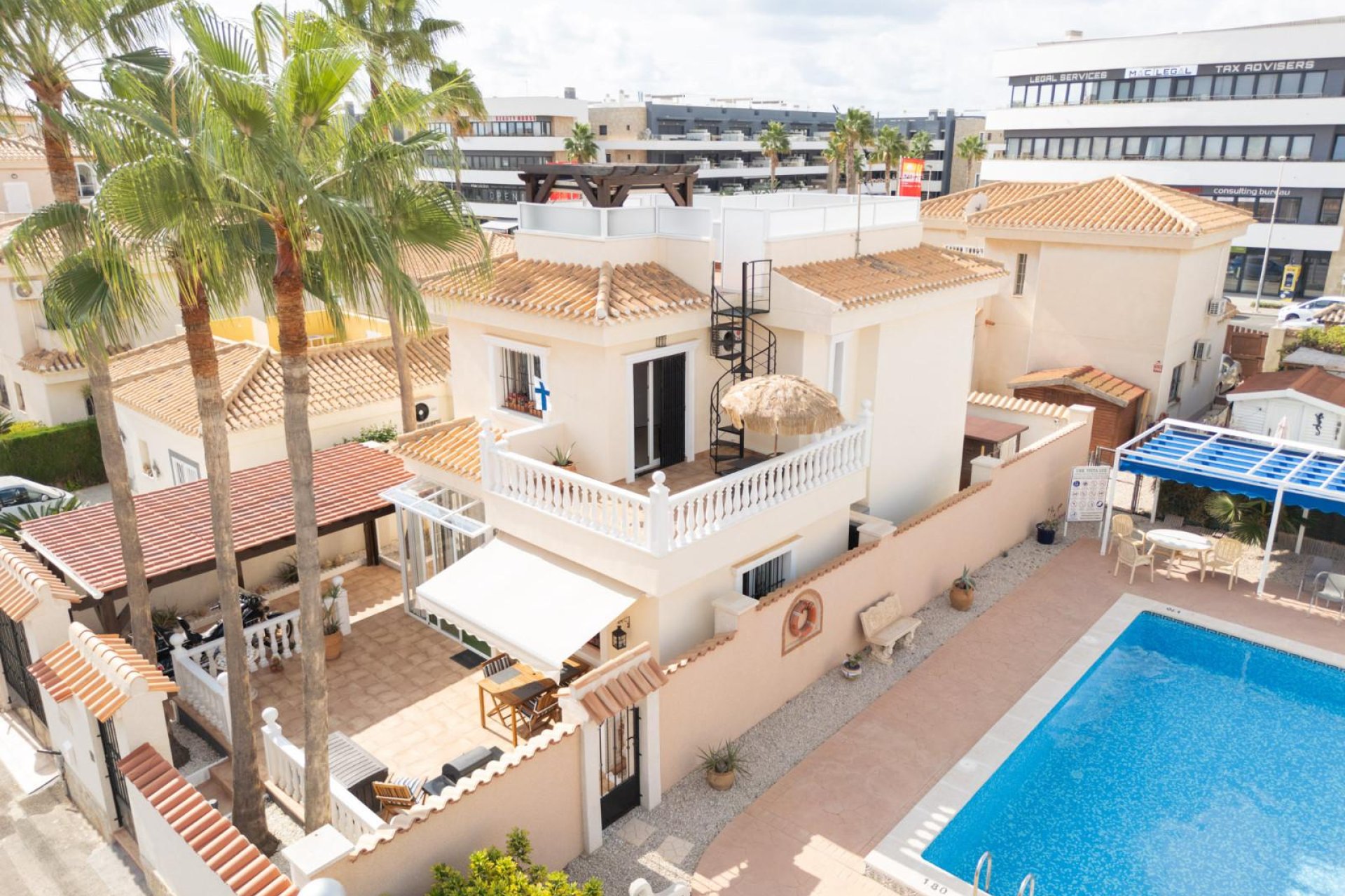 Resale - Villa - Orihuela Costa - Playa Flamenca