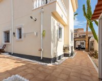 Resale - Villa - Orihuela Costa - Playa Flamenca