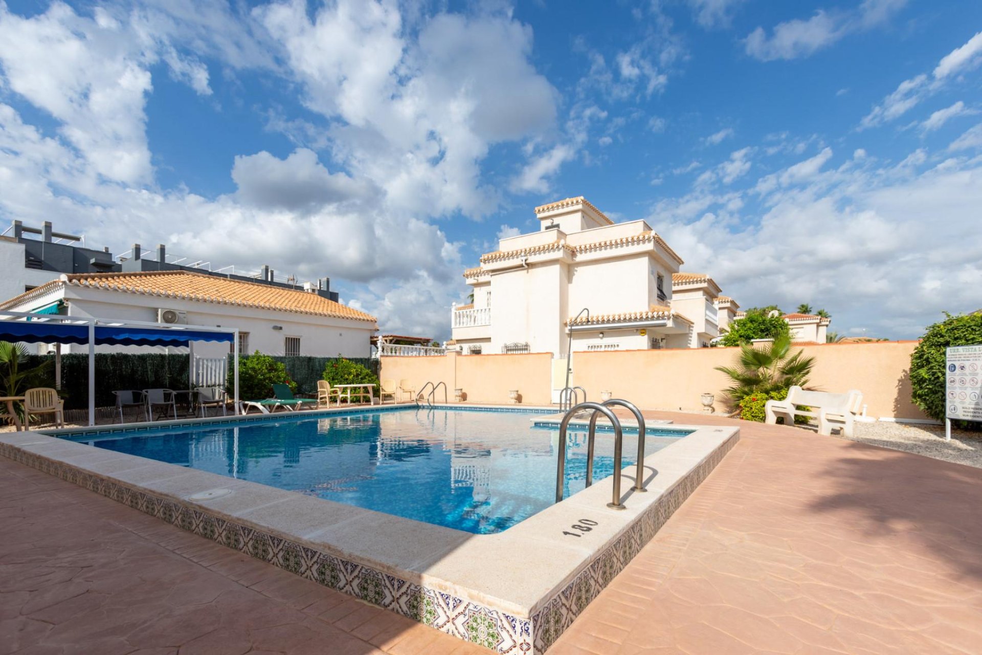 Resale - Villa - Orihuela Costa - Playa Flamenca