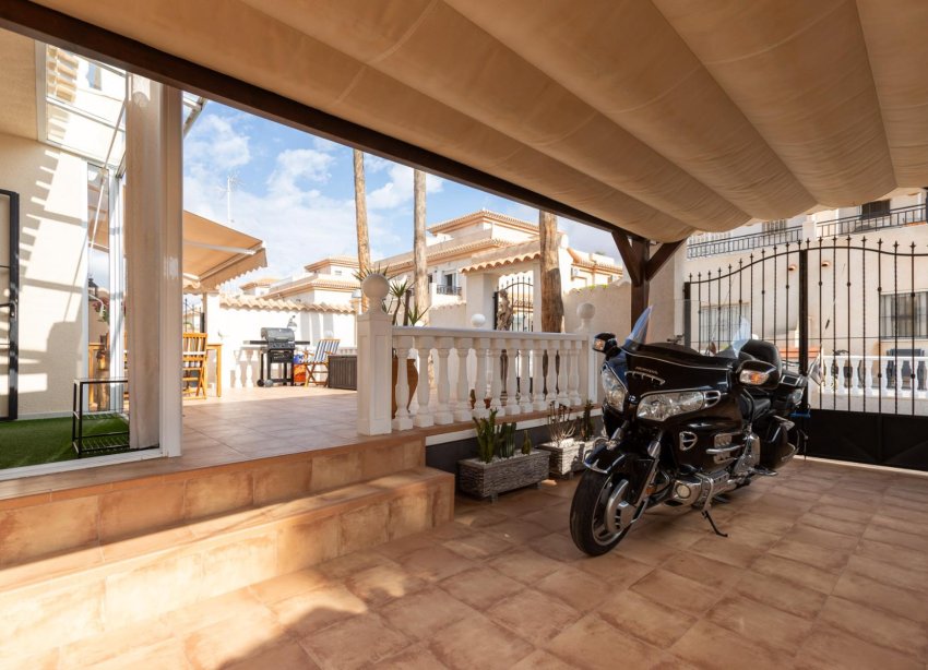 Resale - Villa - Orihuela Costa - Playa Flamenca