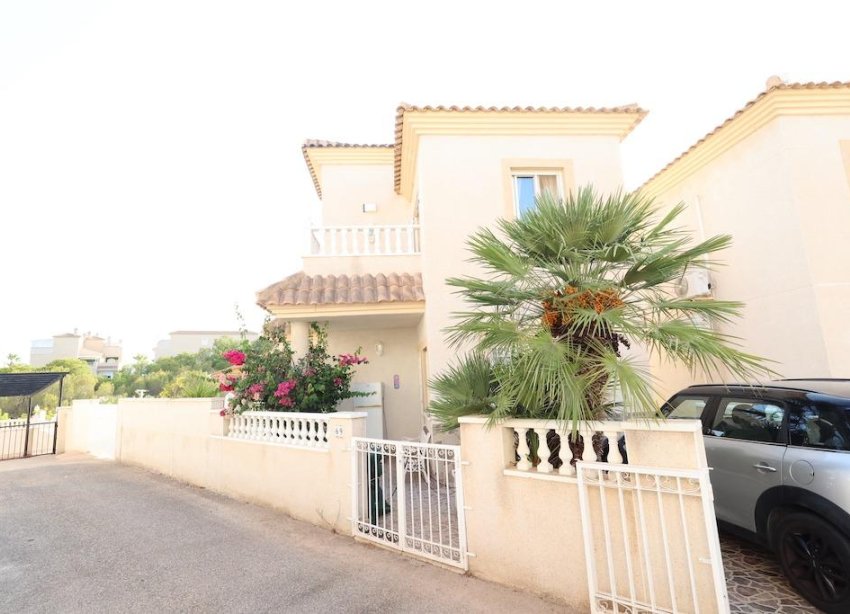 Resale - Villa - Orihuela Costa - Playa Flamenca