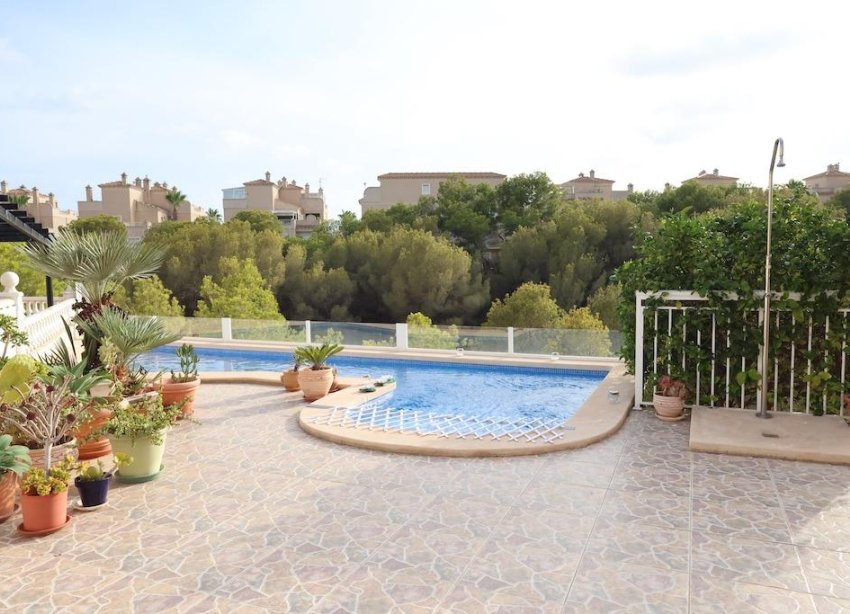 Resale - Villa - Orihuela Costa - Playa Flamenca