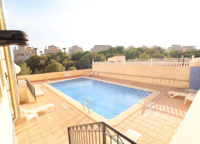 Resale - Villa - Orihuela Costa - Playa Flamenca