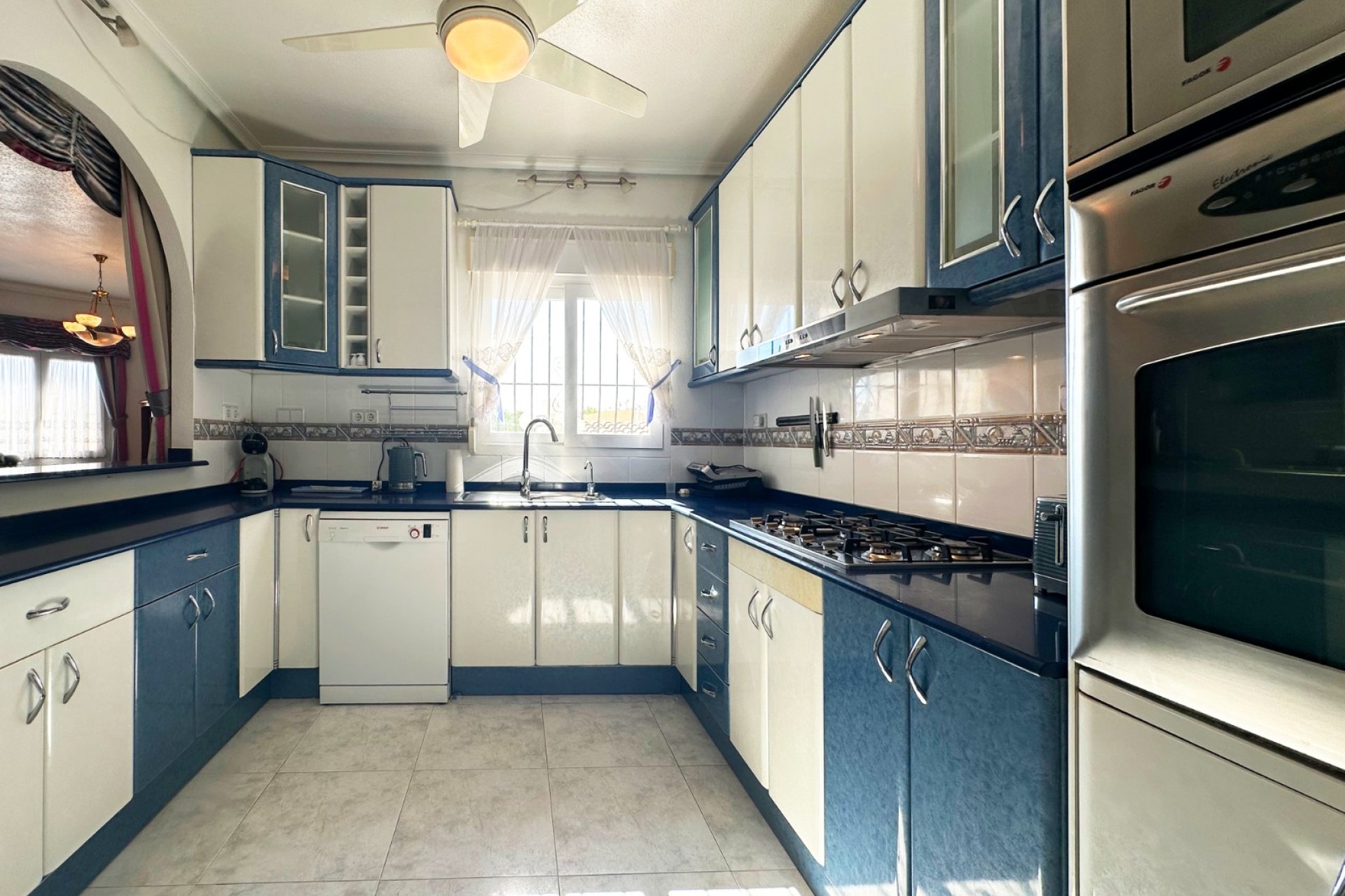 Resale - Villa - Orihuela Costa - Playa Flamenca