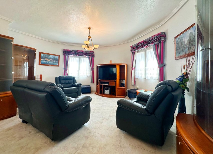 Resale - Villa - Orihuela Costa - Playa Flamenca