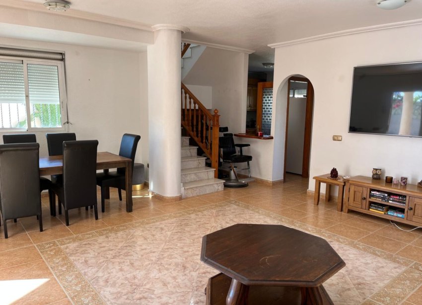 Resale - Villa - Orihuela Costa - Playa Flamenca