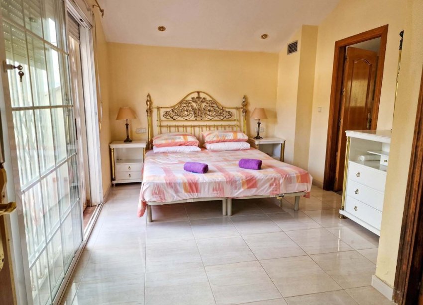 Resale - Villa - Orihuela Costa - Playa Flamenca