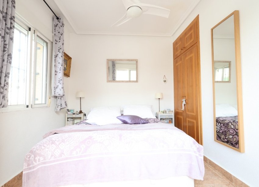 Resale - Villa - Orihuela Costa - Playa Flamenca