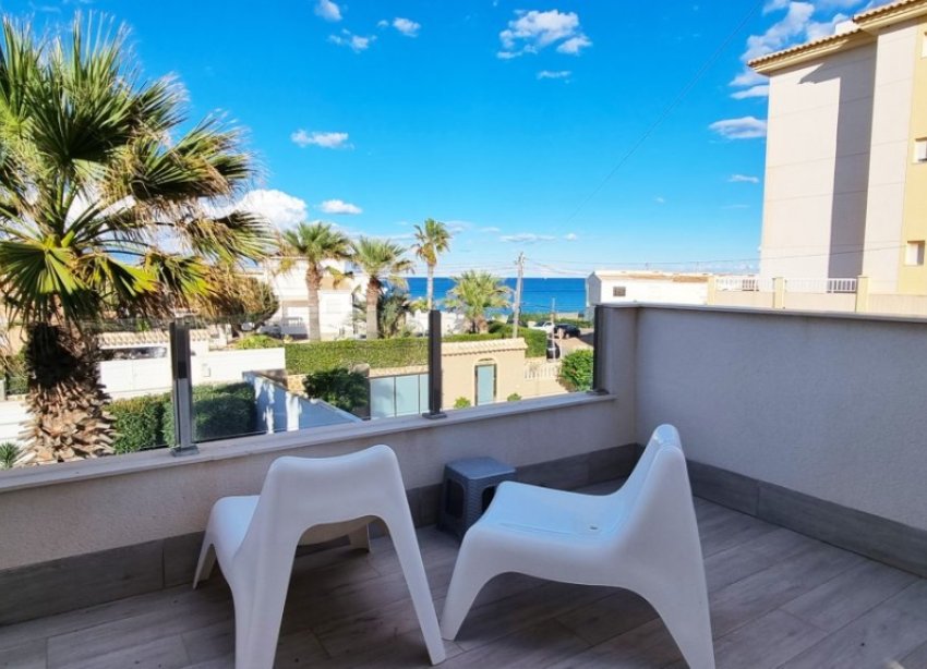 Resale - Villa - Orihuela Costa - Playa Flamenca