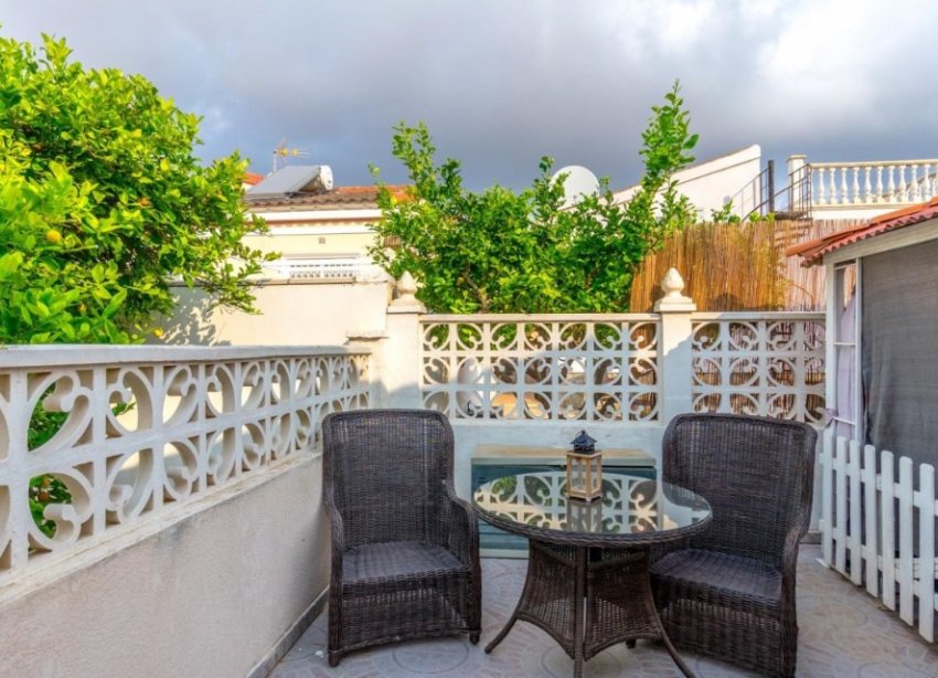 Resale - Villa - Orihuela Costa - Playa Flamenca