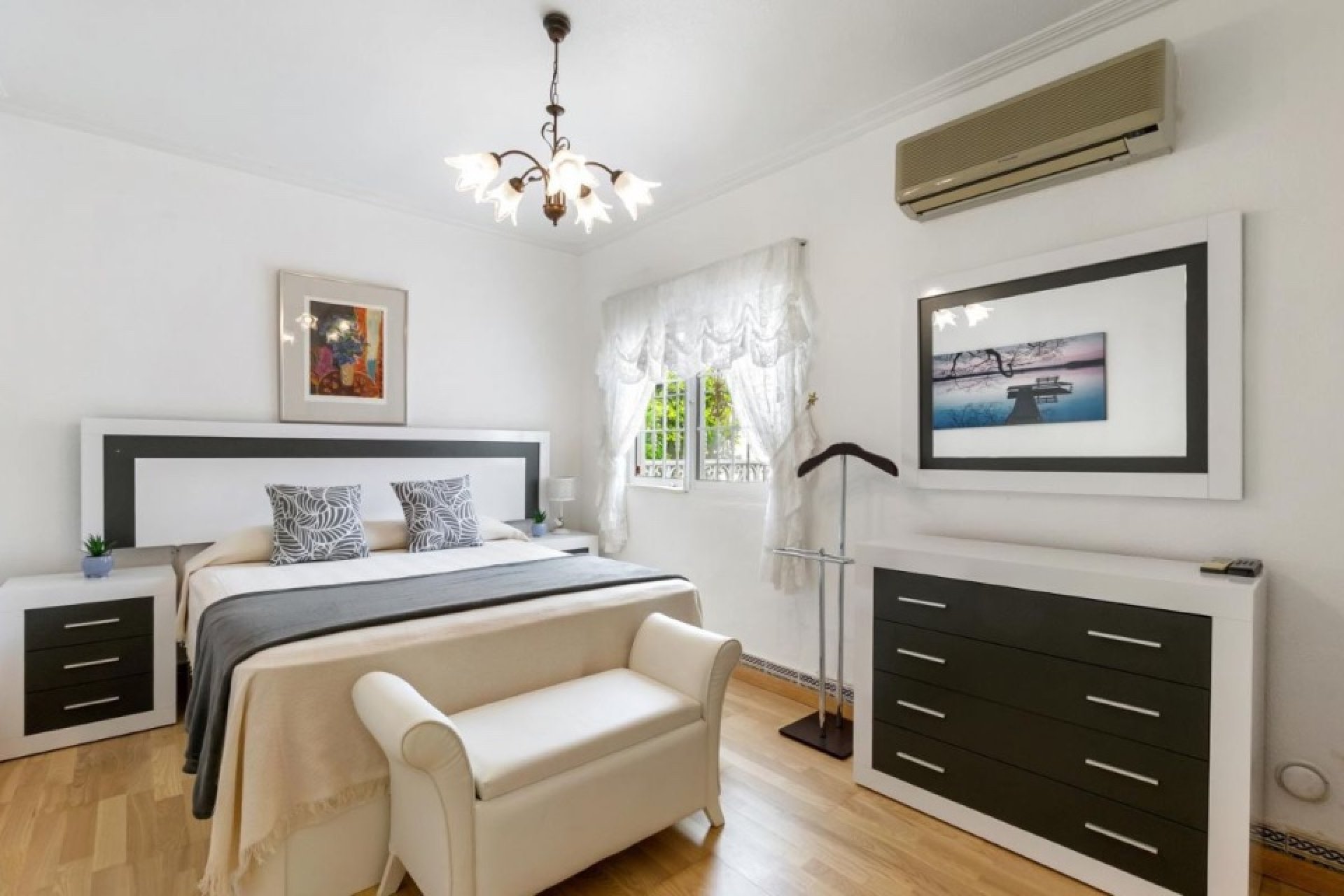 Resale - Villa - Orihuela Costa - Playa Flamenca