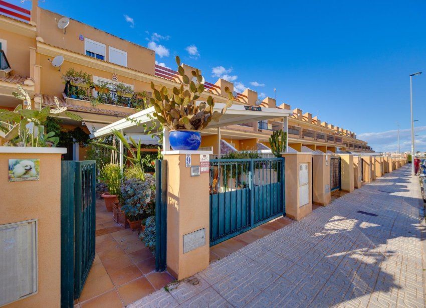 Resale - Villa - Orihuela Costa - Playa Flamenca