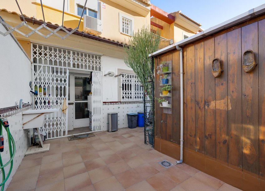 Resale - Villa - Orihuela Costa - Playa Flamenca