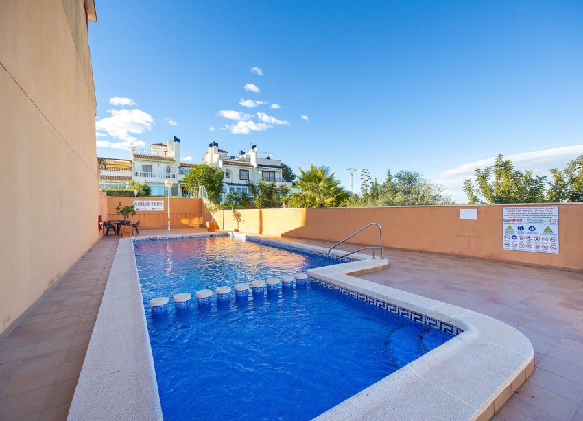 Resale - Villa - Orihuela Costa - Playa Flamenca