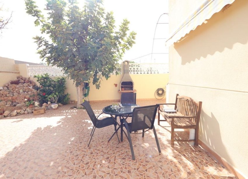 Resale - Villa - Orihuela Costa - Playa Flamenca