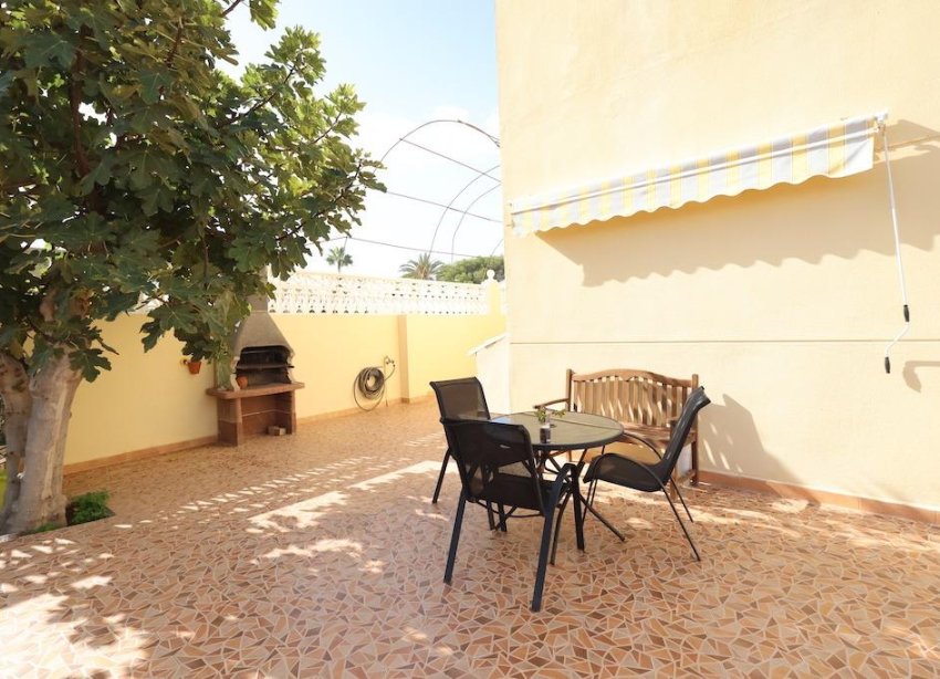 Resale - Villa - Orihuela Costa - Playa Flamenca