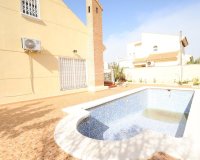 Resale - Villa - Orihuela Costa - Playa Flamenca