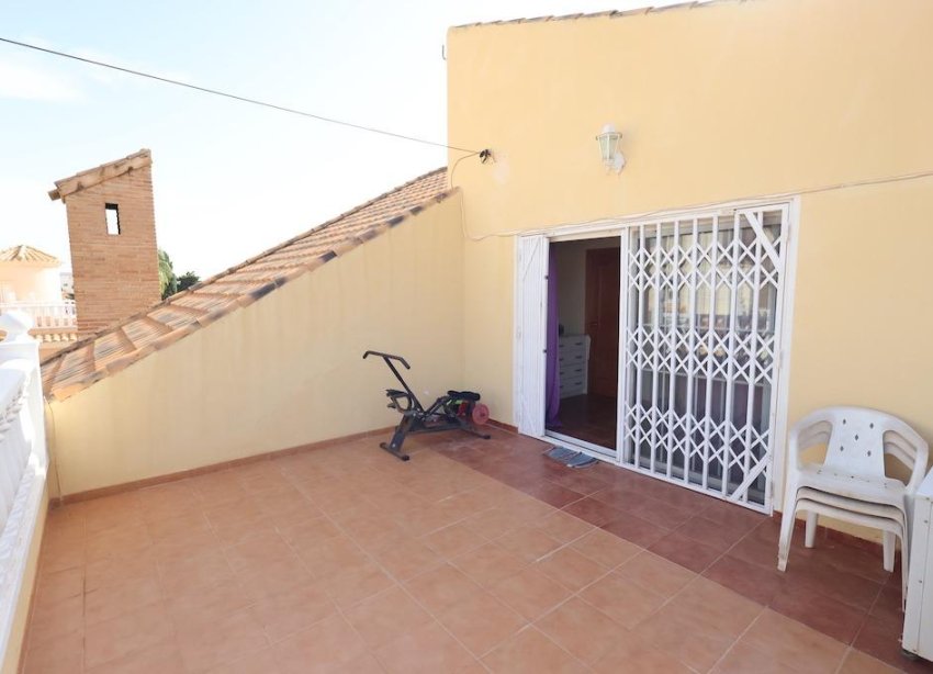 Resale - Villa - Orihuela Costa - Playa Flamenca