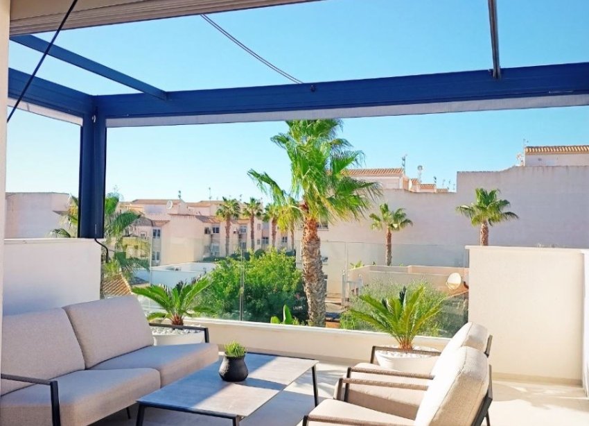 Resale - Villa - Orihuela Costa - Punta Prima