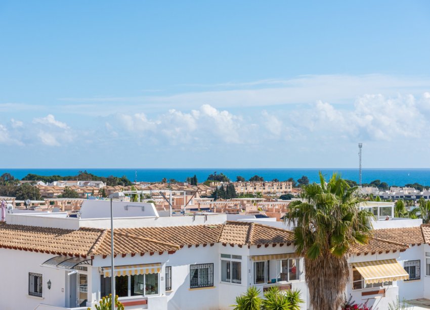 Resale - Villa - Orihuela Costa - Punta Prima