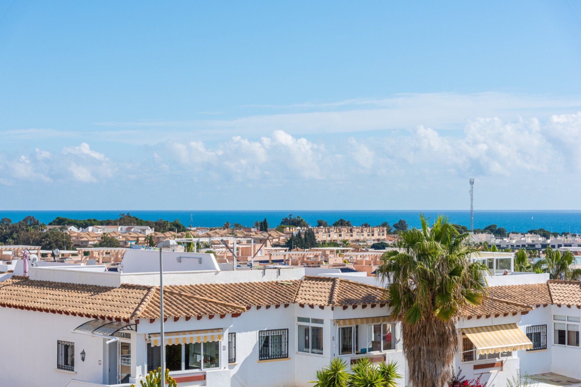 Resale - Villa - Orihuela Costa - Punta Prima