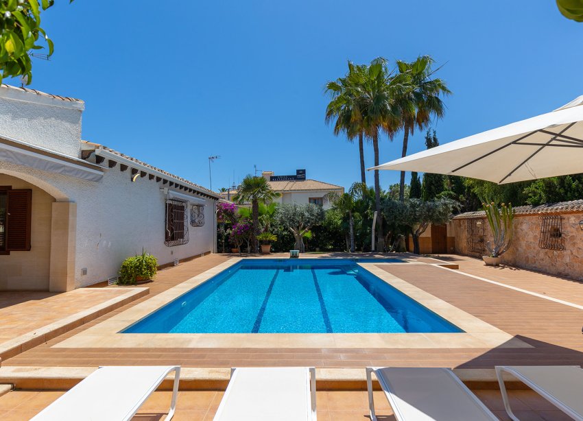 Resale - Villa - Orihuela Costa - Punta Prima