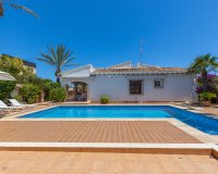 Resale - Villa - Orihuela Costa - Punta Prima