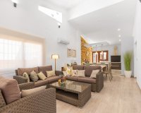 Resale - Villa - Orihuela Costa - Punta Prima