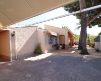 Resale - Villa - Orihuela Costa - Punta Prima