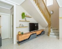 Resale - Villa - Orihuela Costa - Punta Prima