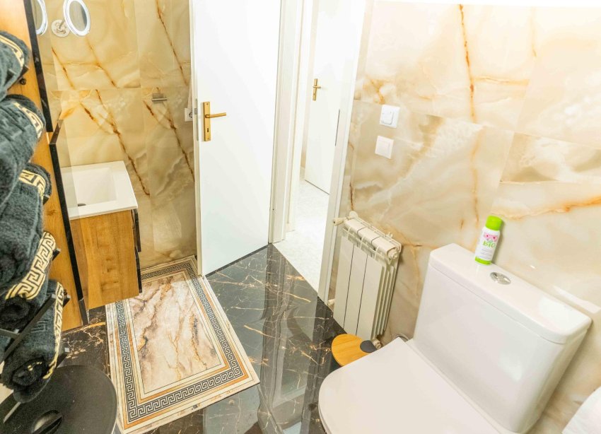 Resale - Villa - Orihuela Costa - Punta Prima