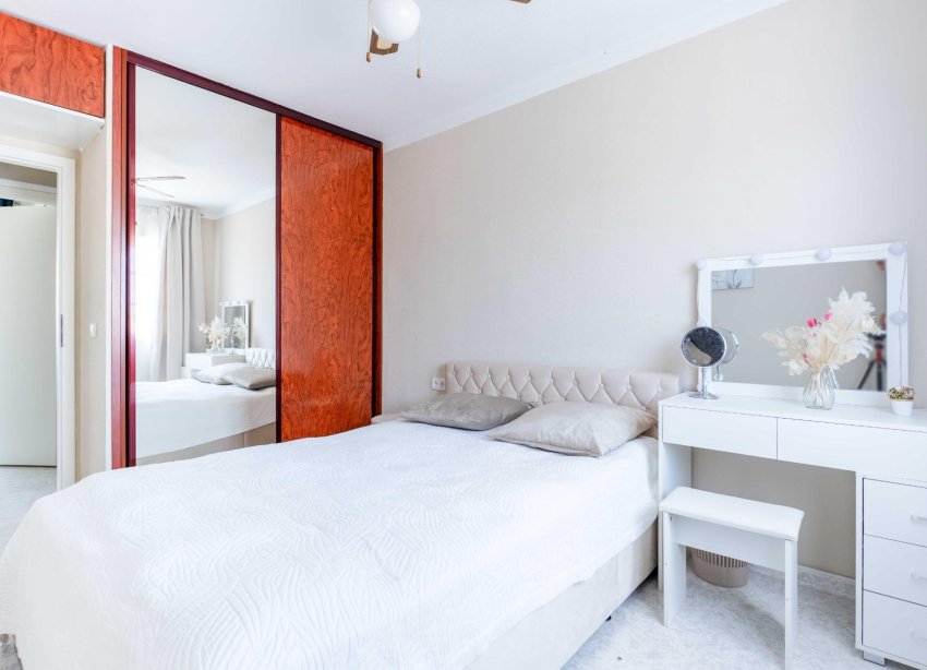 Resale - Villa - Orihuela Costa - Punta Prima