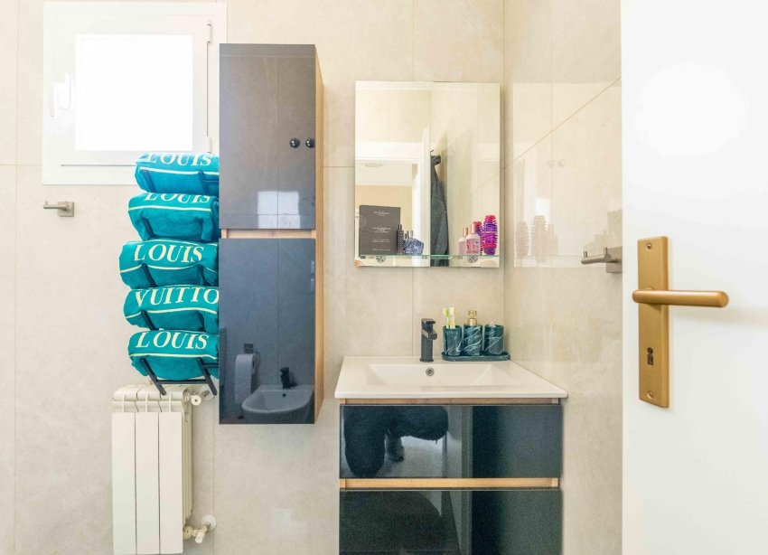 Resale - Villa - Orihuela Costa - Punta Prima