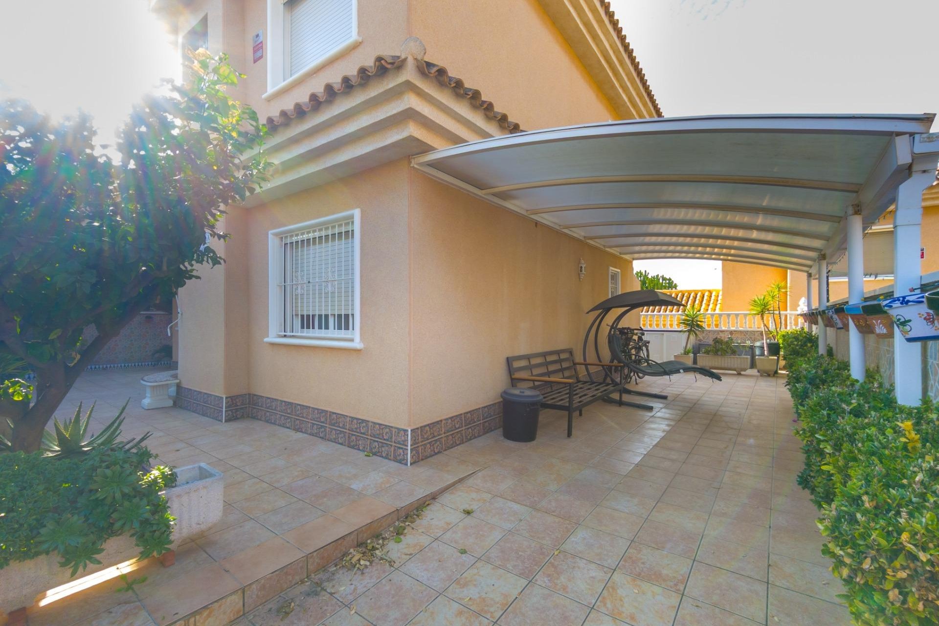 Resale - Villa - Orihuela Costa - Punta Prima