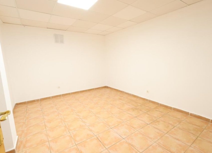 Resale - Villa - Orihuela Costa - Villamartín-Las Filipinas