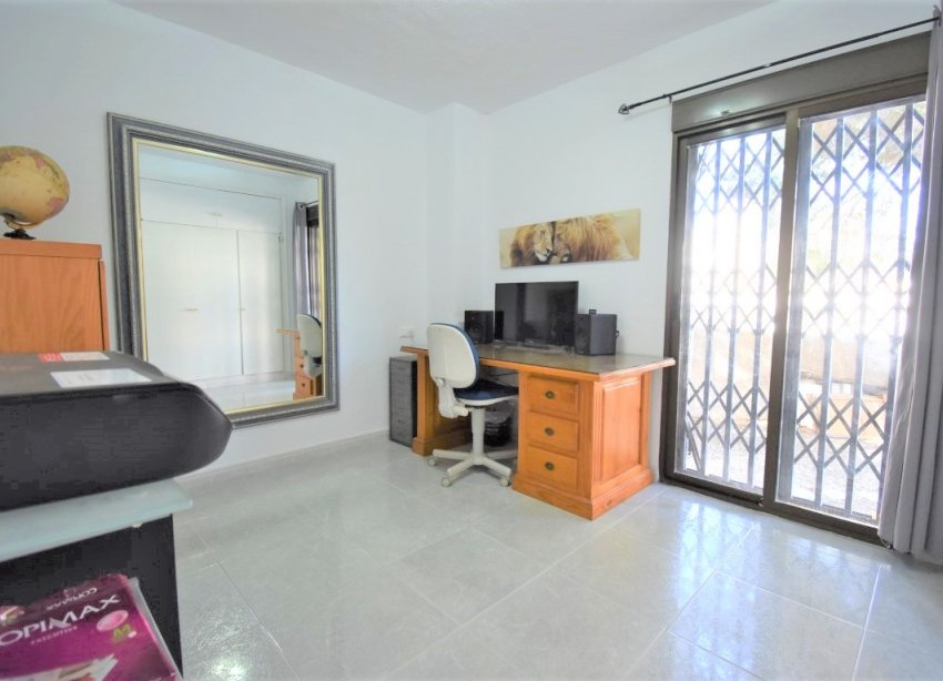 Resale - Villa - Orihuela Costa - Villamartín