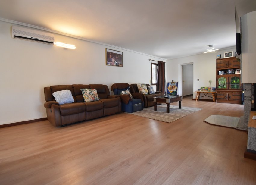 Resale - Villa - Orihuela Costa - Villamartín