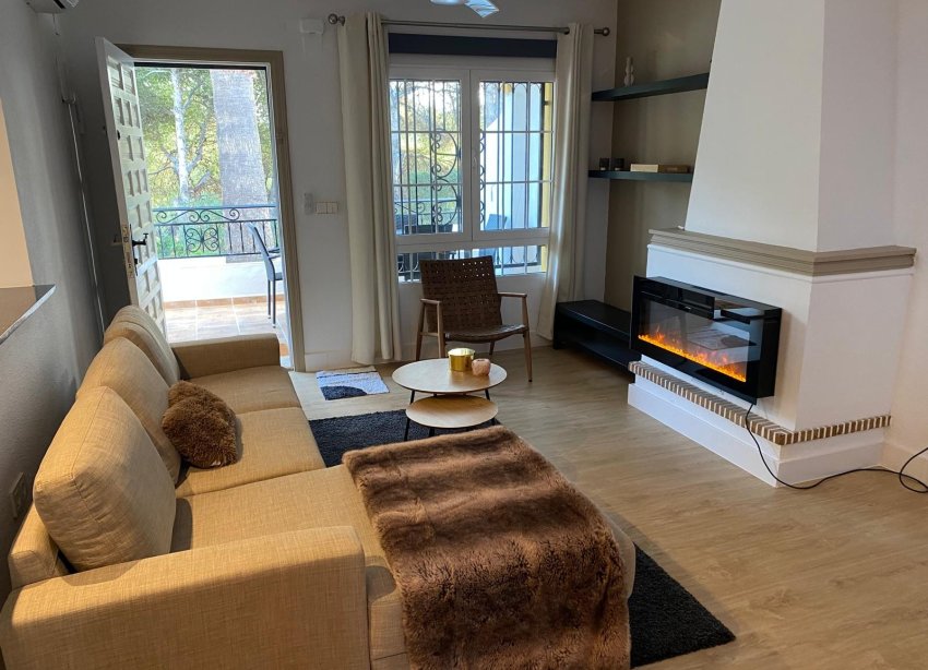 Resale - Villa - Orihuela Costa - Villamartín