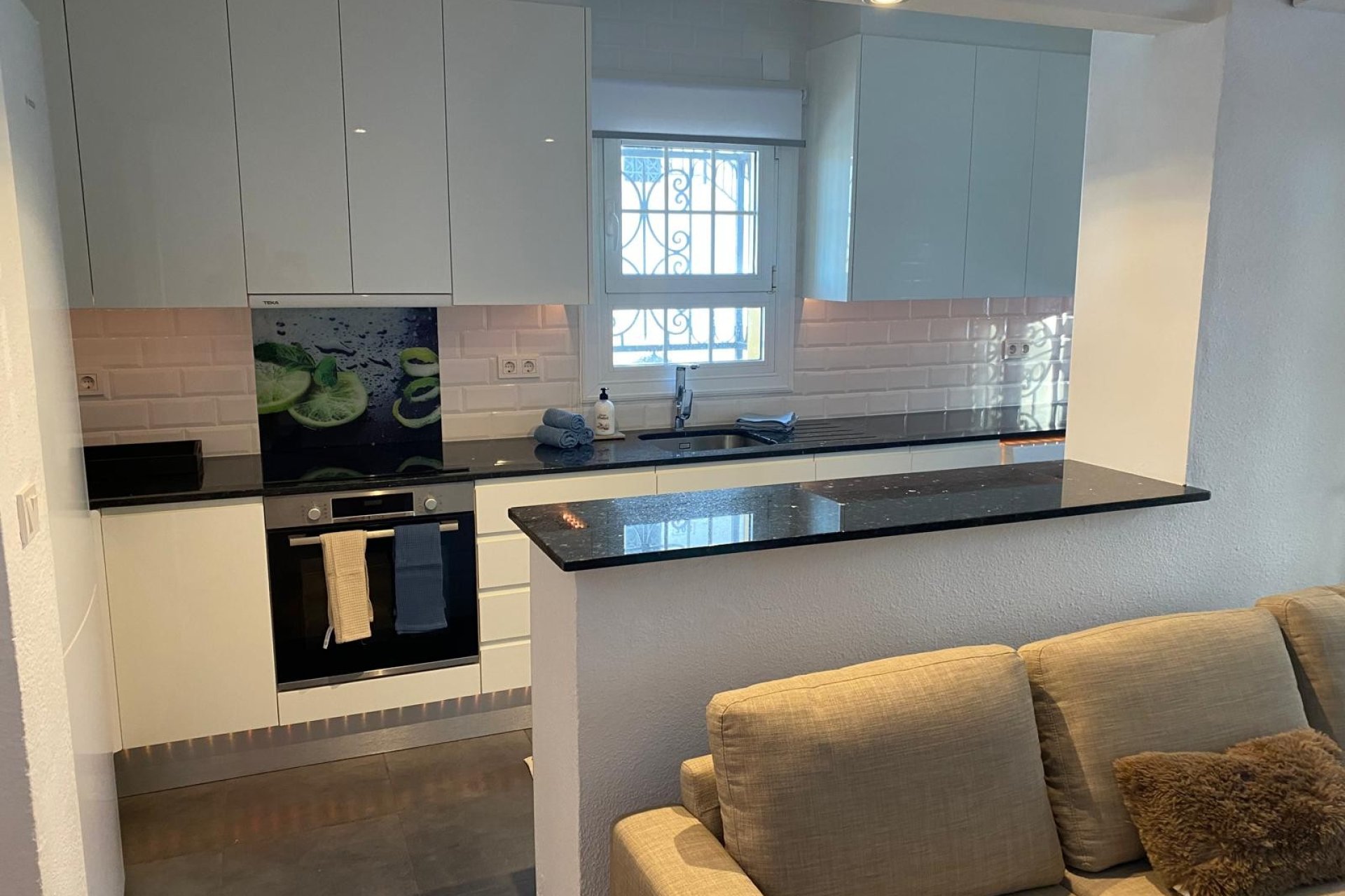 Resale - Villa - Orihuela Costa - Villamartín