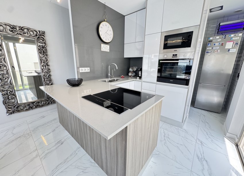 Resale - Villa - Orihuela Costa - Villamartin