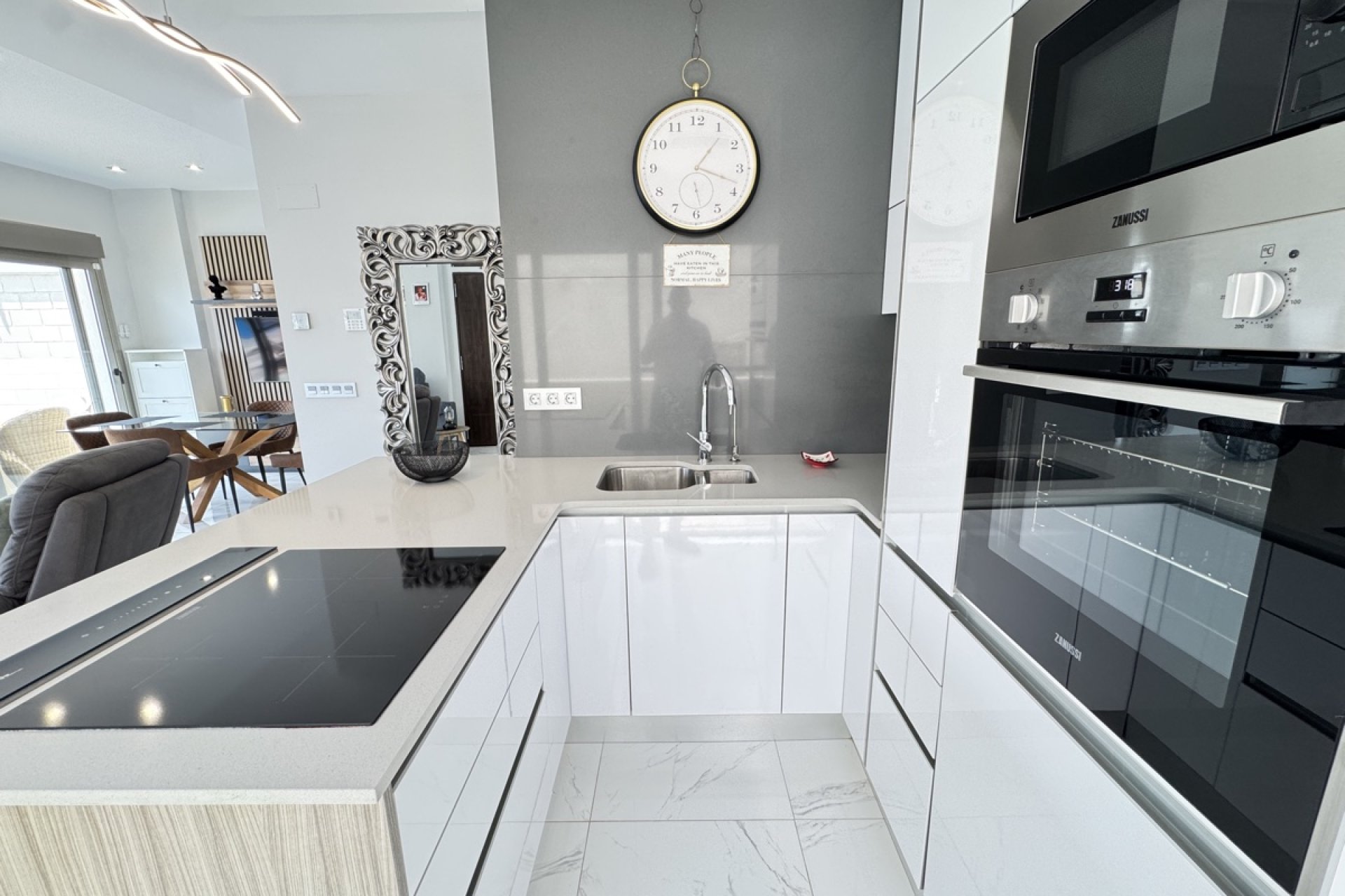 Resale - Villa - Orihuela Costa - Villamartin